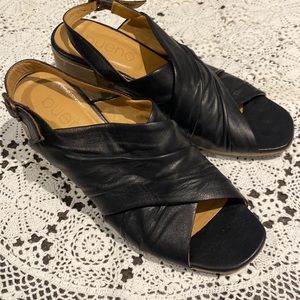 Bueno Black Leather Open-Toe Slingback Sandals